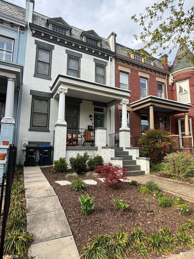 Primary Photo - 321 T St NW