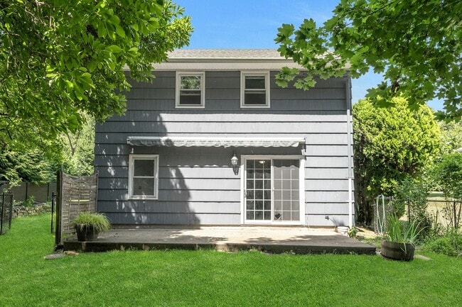 Building Photo - 106 Hillside Ave