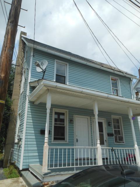 Building Photo - 629 Pen Argyl St