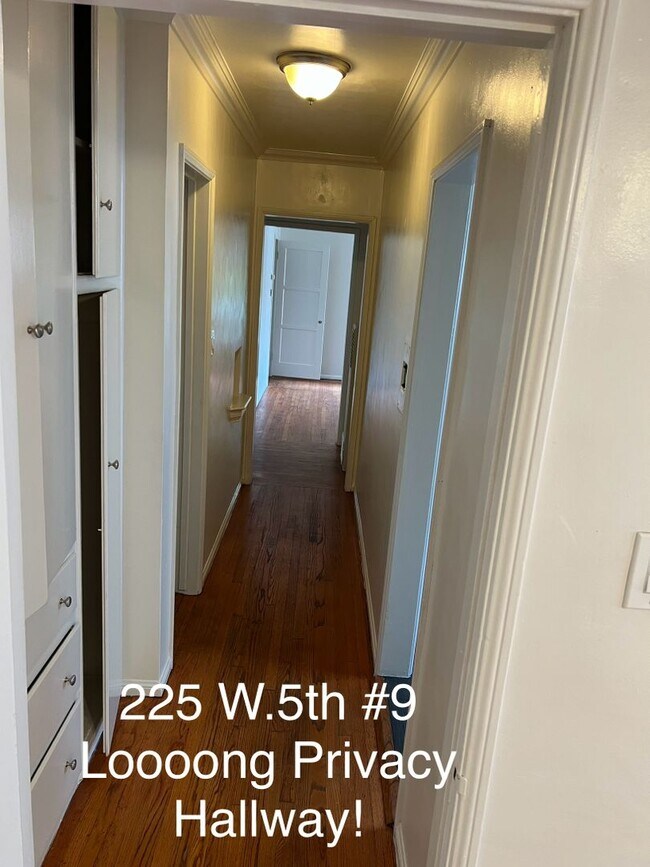 Building Photo - Bright, Light & Airy Huge Corner Home