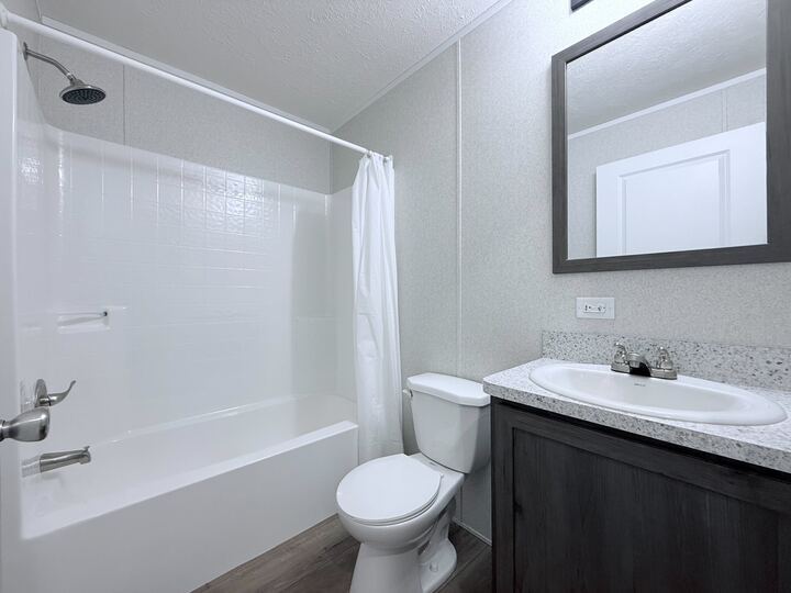 Building Photo - 29909 Flushing Dr