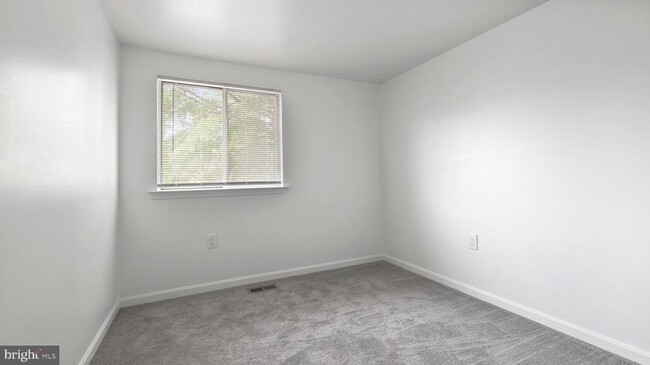 Building Photo - 4389 Pembrook Village Dr