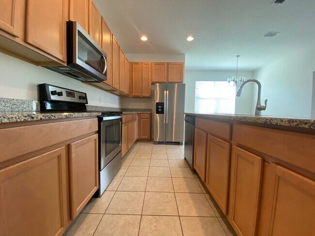 Building Photo - Carlisle Grand-520 Novara Way Davenport, F...