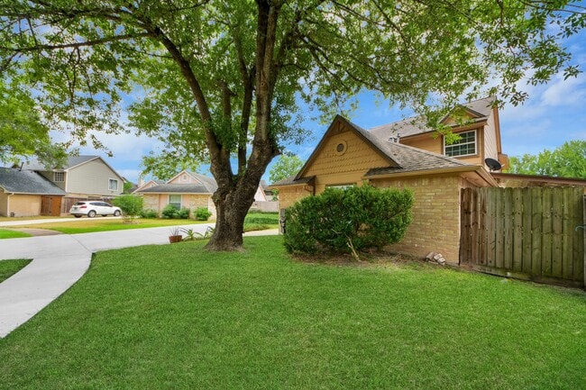 Building Photo - 12303 Gambit Dr