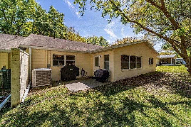 Building Photo - 9438 SW 85th Ave