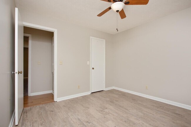 Building Photo - 3 Bed/2 Bath NEST in Beaver Run