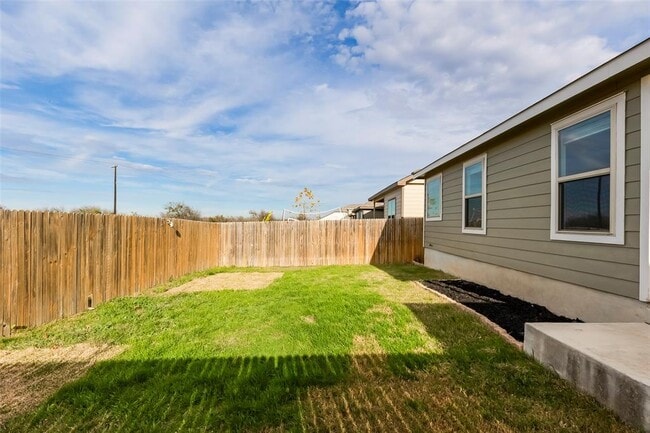 Building Photo - 545 Greatest Gift Wy