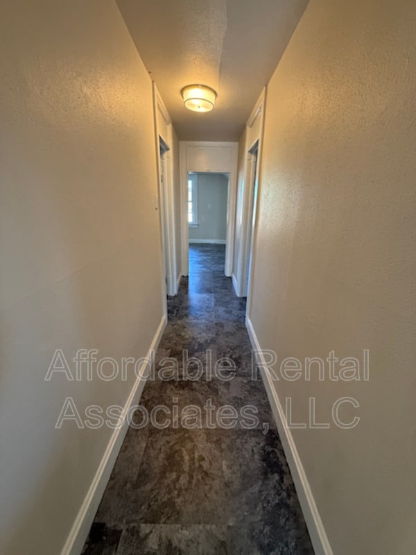 Building Photo - 2015 W Greenfield Ave