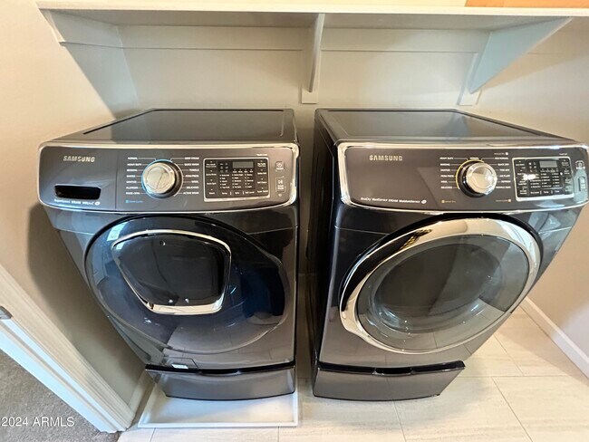 Building Photo - 18512 N 65th Pl