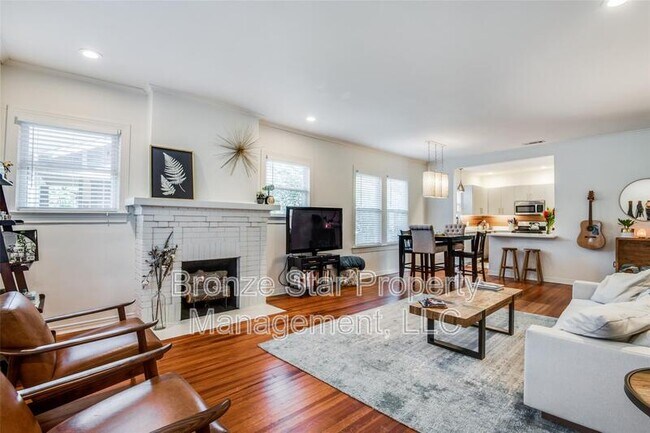 Building Photo - 816 Cristler Ave