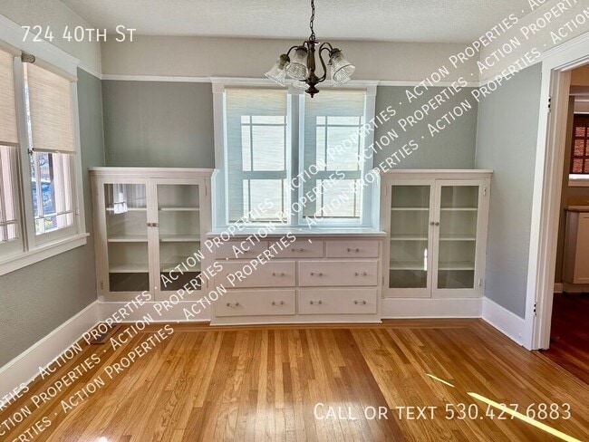 Building Photo - 724 40th St