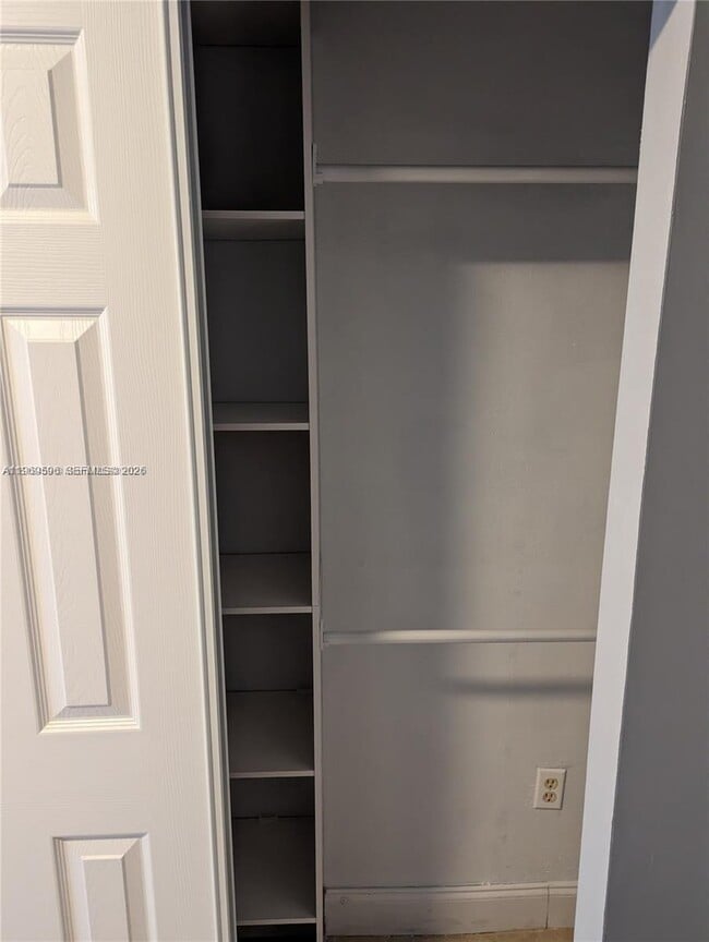 Building Photo - 5820 NW 14th Ct