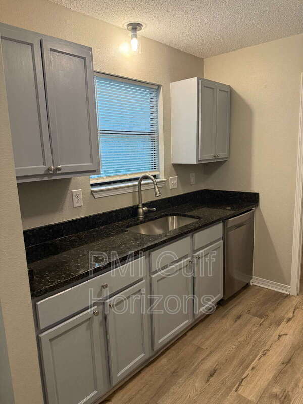 Building Photo - 3356 La Leyenda Ct