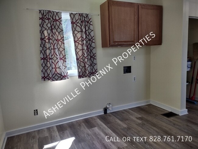 Building Photo - 109 Lanier Ln