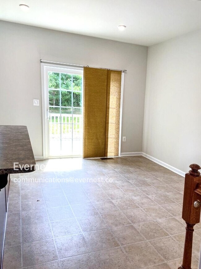 Building Photo - 8433 Devries Ln