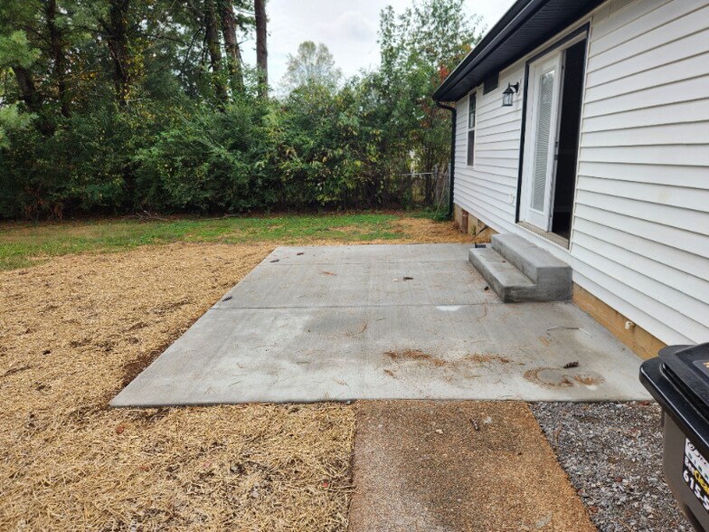 Building Photo - 1546 Winding Way Cir