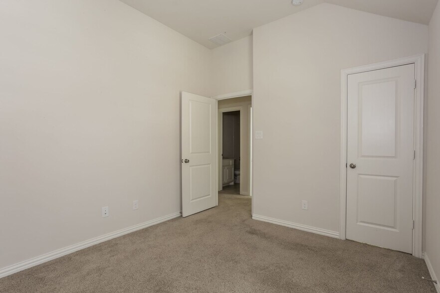 Building Photo - 3412 Damsel Sauvage Ln