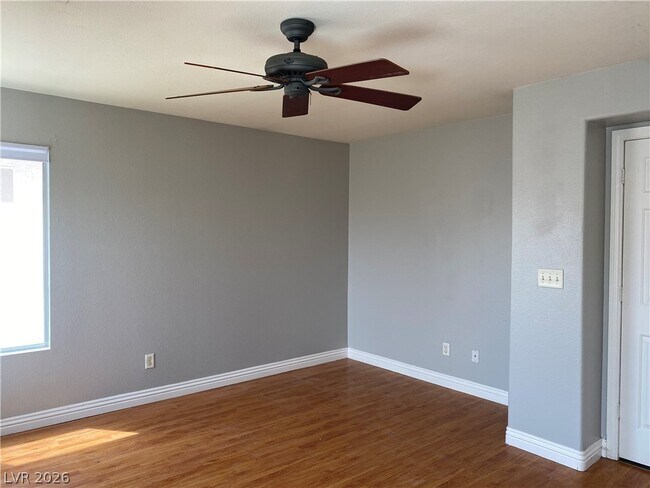 Building Photo - 10015 San Gervasio Ave