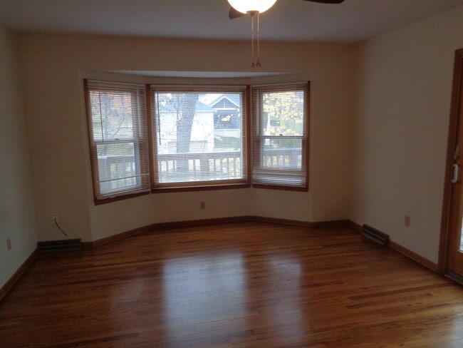 Building Photo - 708 Edgewood Ave