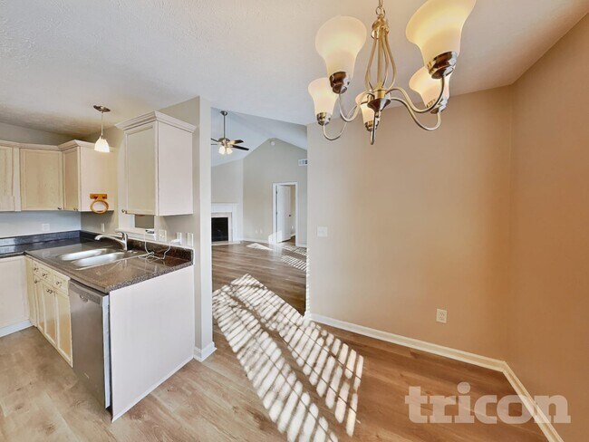 Building Photo - 1029 Chesire Way