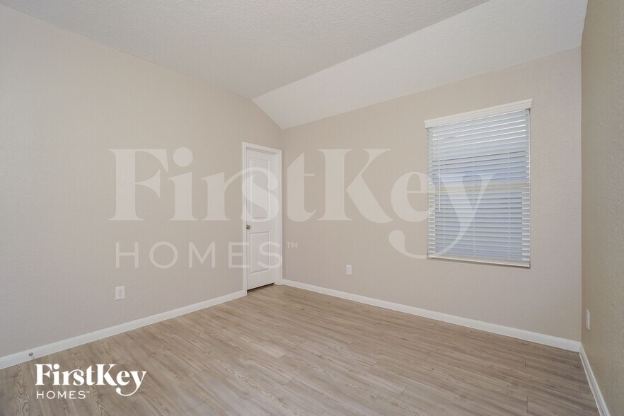 Building Photo - 1252 Treehouse Ln