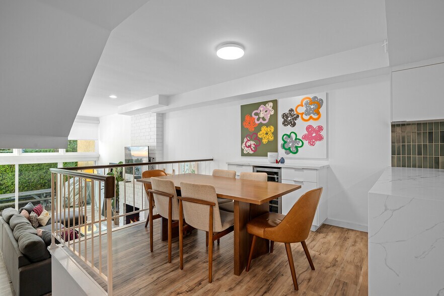 Building Photo - 5435 Yarmouth Ave