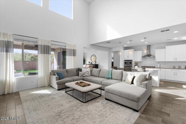 Building Photo - 4433 E Cordia Ln