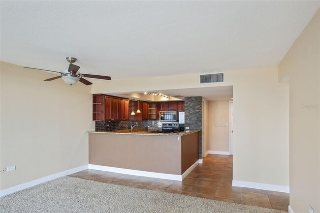 Building Photo - 450 Treasure Island Causeway