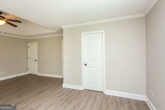 Building Photo - 1637 Deer Creek Ln