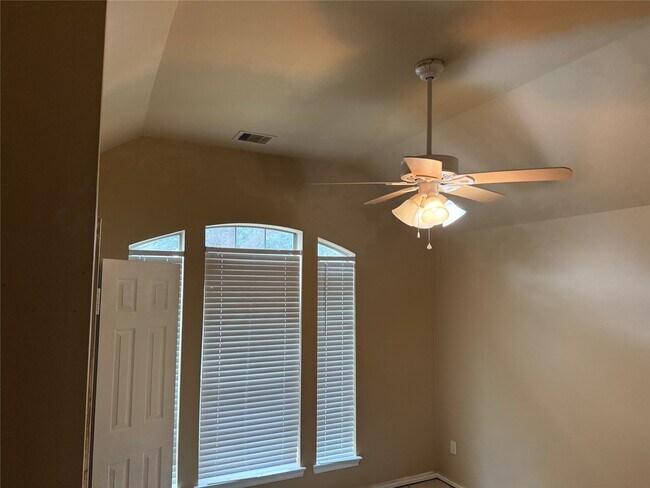 Building Photo - 4418 Long Creek Dr