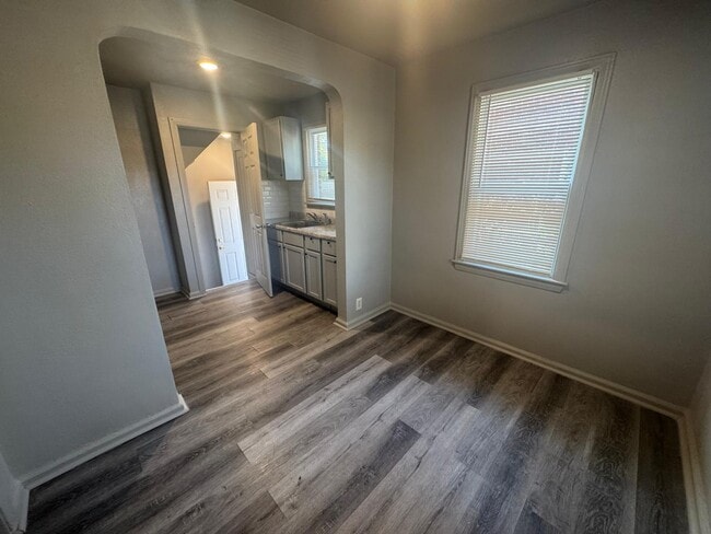 Building Photo - 21505 Bennett St