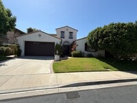 Building Photo - Lovely home in desirable Moorpark neighborhood