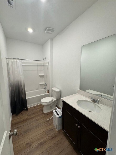 Building Photo - 184 Agate Clf Dr