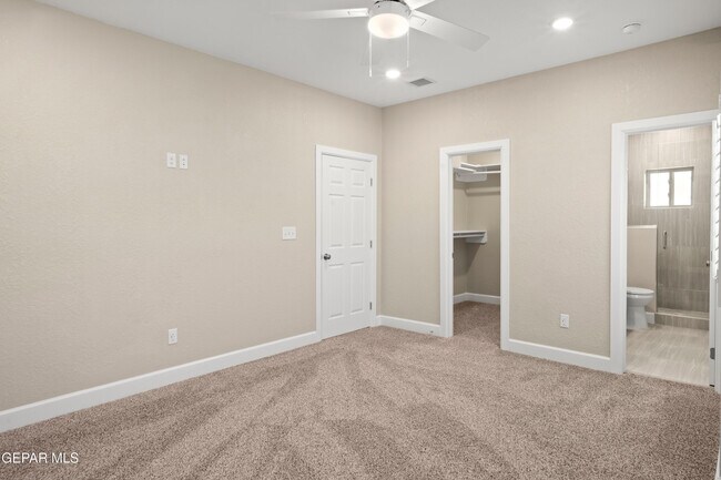 Building Photo - 6305 Palo Verde Pl