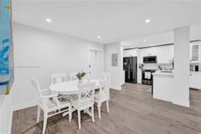 Building Photo - 4100 N 58th Ave