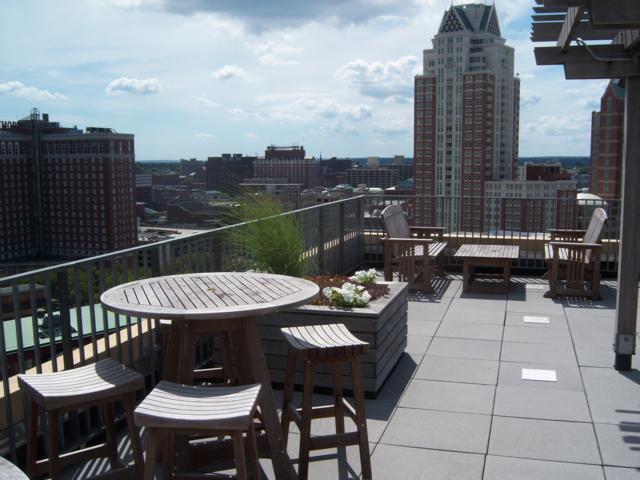 Building Photo - 100 Exchange St