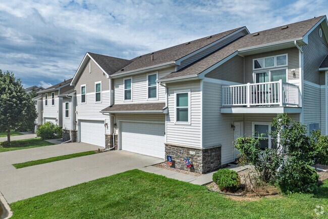 Alternate Exterior - Prairie Ridge Townhomes