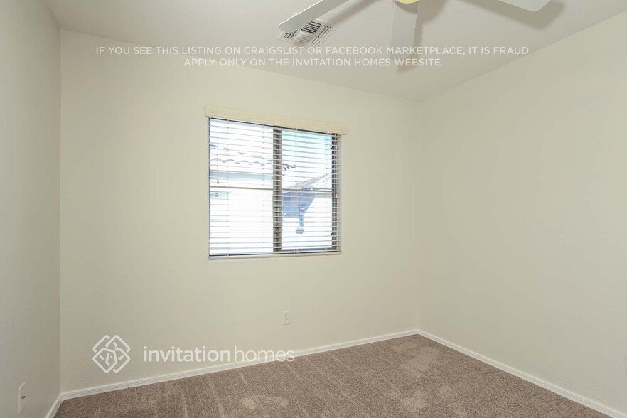 Building Photo - 2516 N 148th Dr