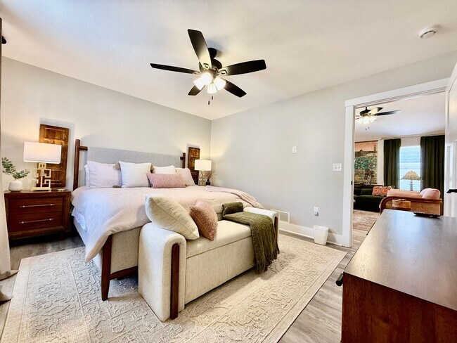 Building Photo - 5 Bed 3 Bath Home With Hot Tub In West Chester, OH