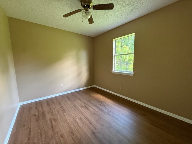 Building Photo - 2446 Ridgeway Loop