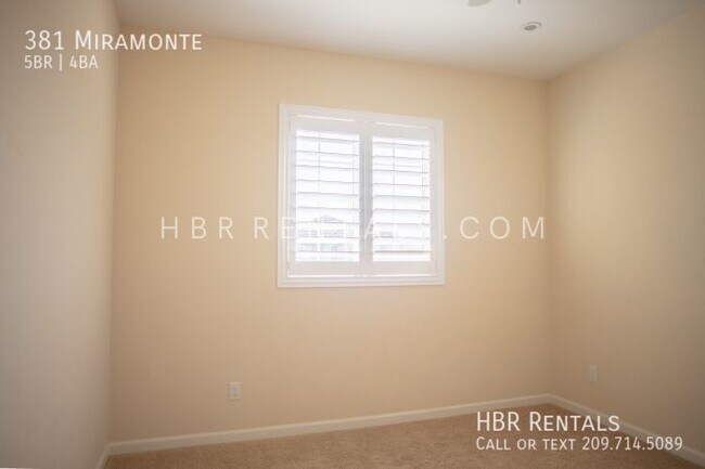 Building Photo - 381 Miramonte-