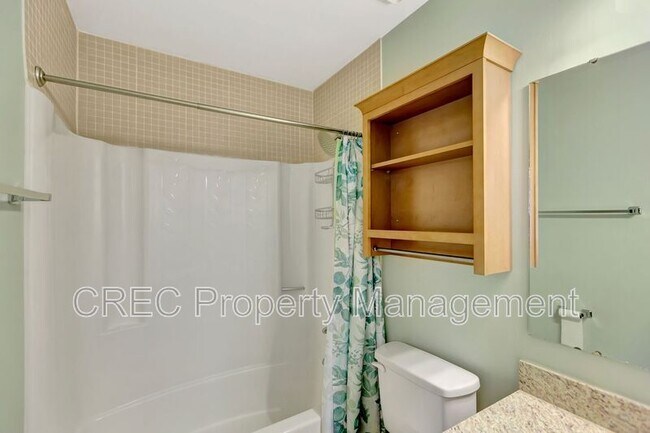 Building Photo - 412 Fox Hunt Rd