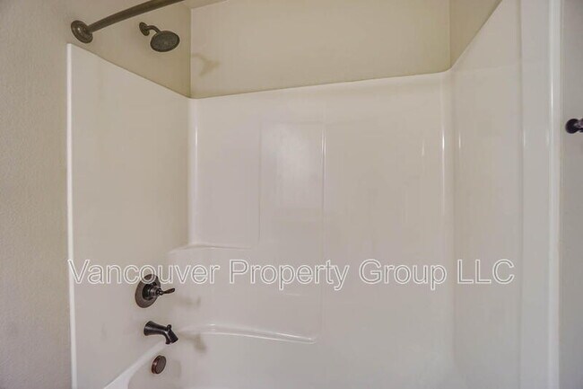 Building Photo - 2940 NW 16th St