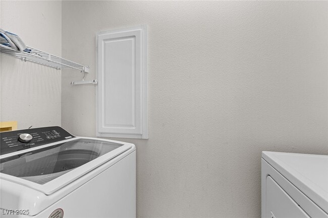 Building Photo - 9705 Granite Gorge Ct