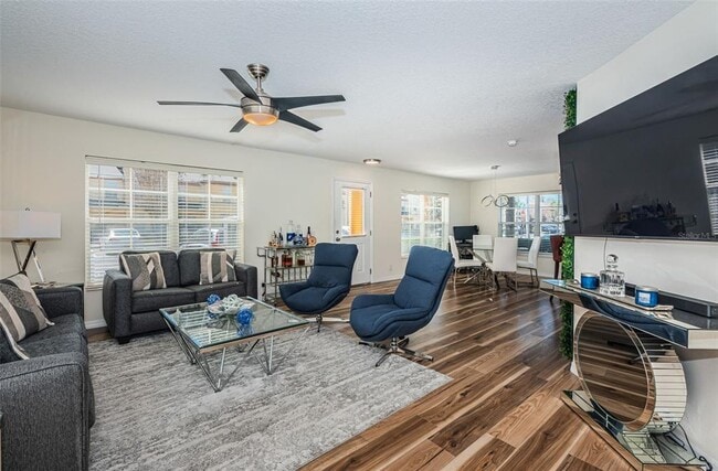 Building Photo - 3876 Island Way