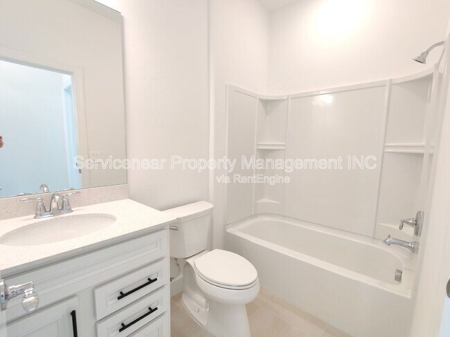 Building Photo - 6140 Baywood Ct