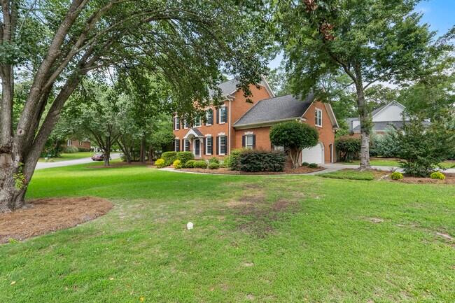 Building Photo - 101 Hollingwood Dr