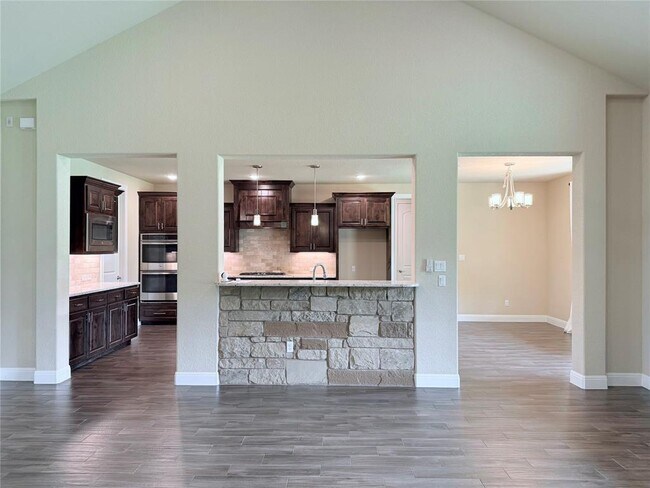 Building Photo - 2621 Greatwood Trl