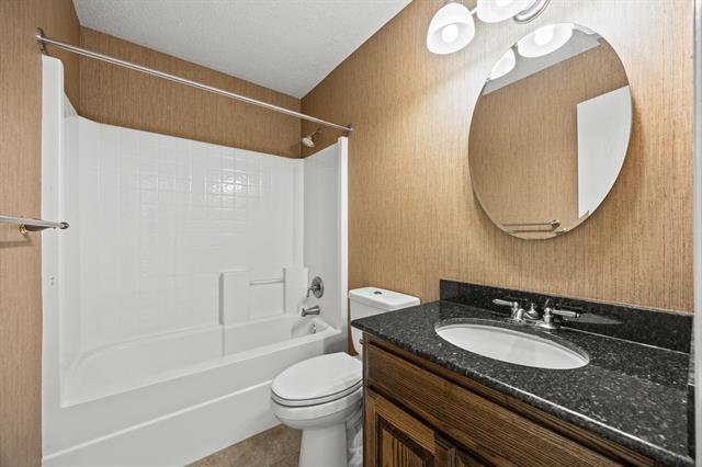 Building Photo - 1492 Greenbrook Dr