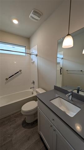 Building Photo - 716 Shepperton Wy